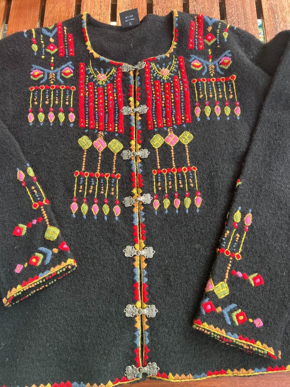 vrikke cardigan wool embroidered geometric print XL colorful